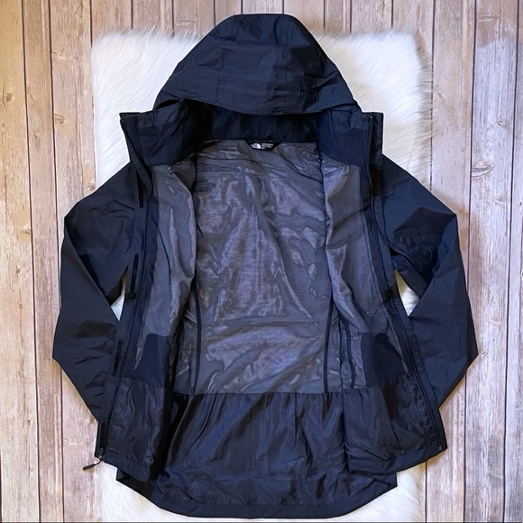 The North Face Women’s Resolve Parka II Waterproof Navy Rain Jacket - Picture 6 of 9